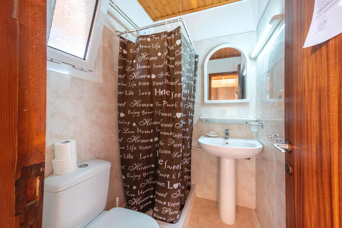 Mimosa Apartments With Pool باليوكاستريتسا المظهر الخارجي الصورة